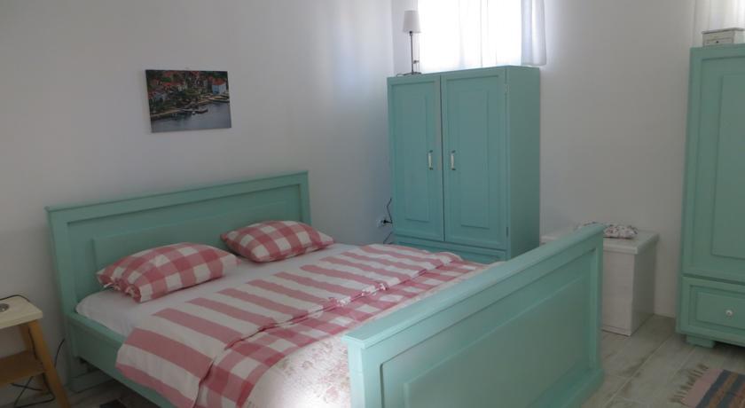 Holiday Home Artina 2 Loviste Bilik gambar
