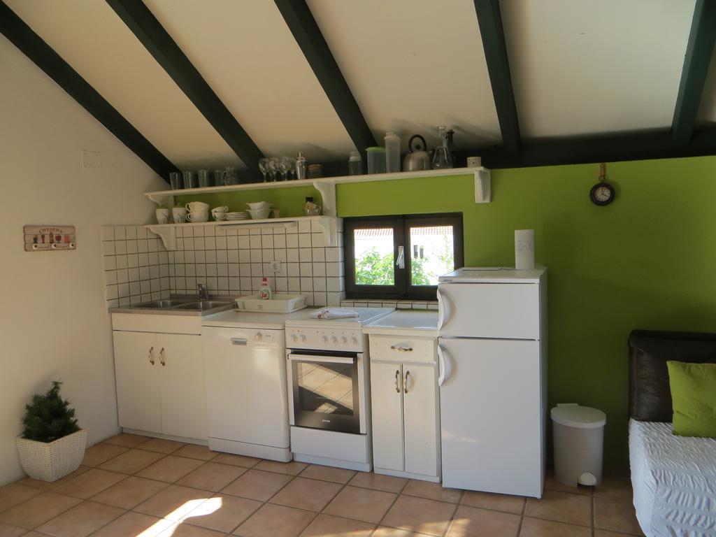 Holiday Home Artina 2 Loviste Luaran gambar